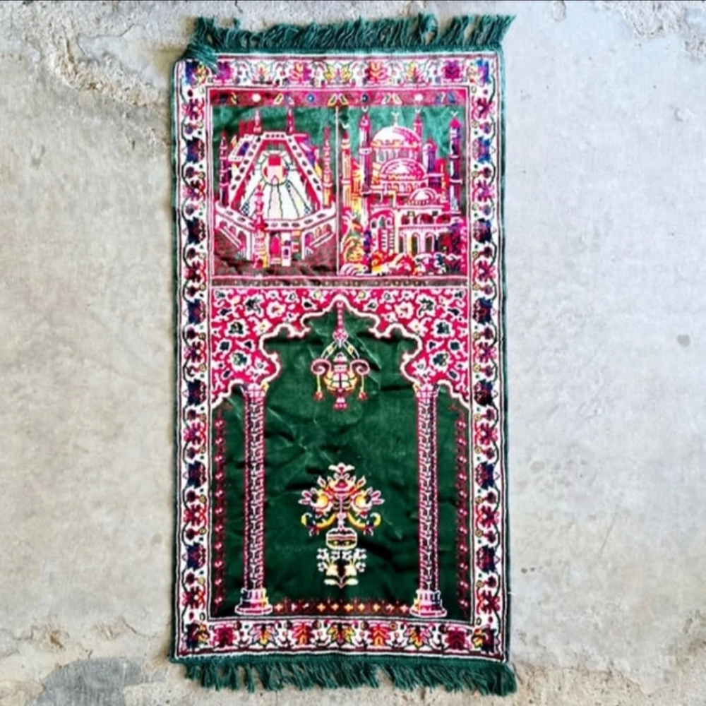 Vintage SWAN Brand Temple Oriental Chinese Velveteen Tapestry Rug Fringe 44 x 22